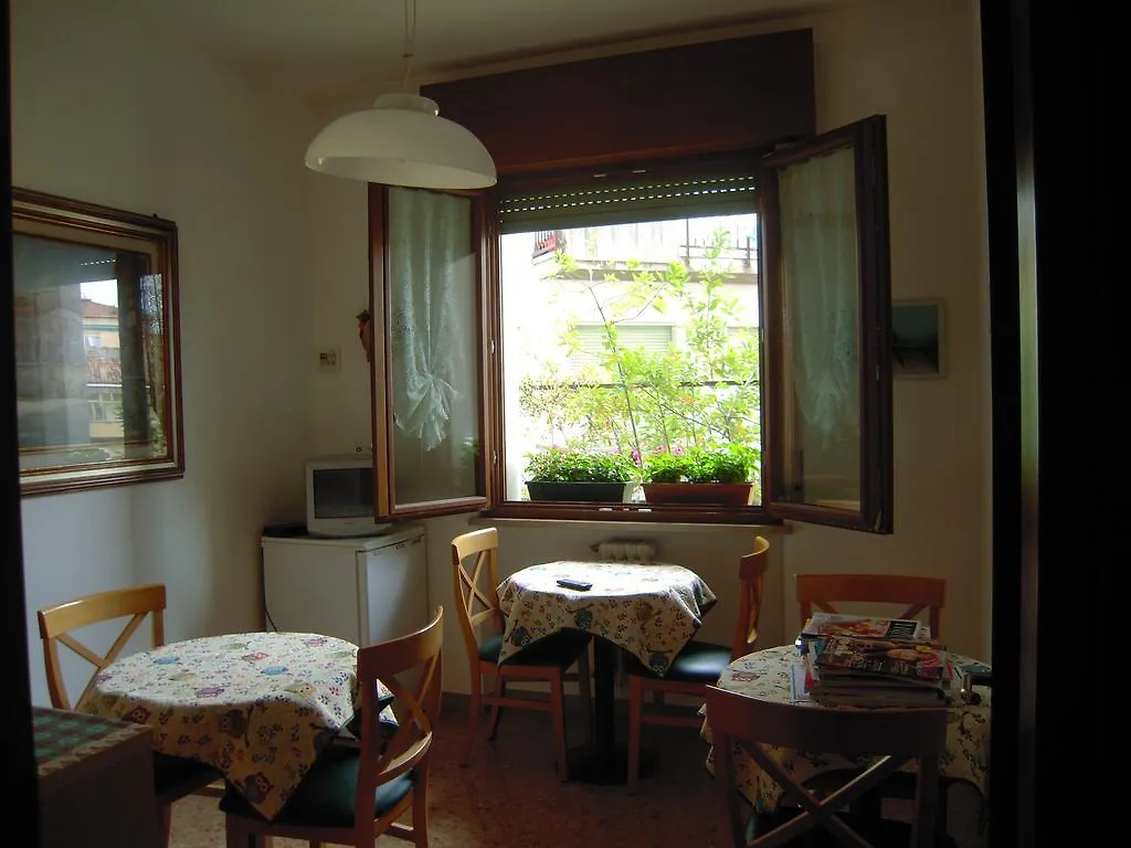Il Lori Di Alessandra Verona 0*,