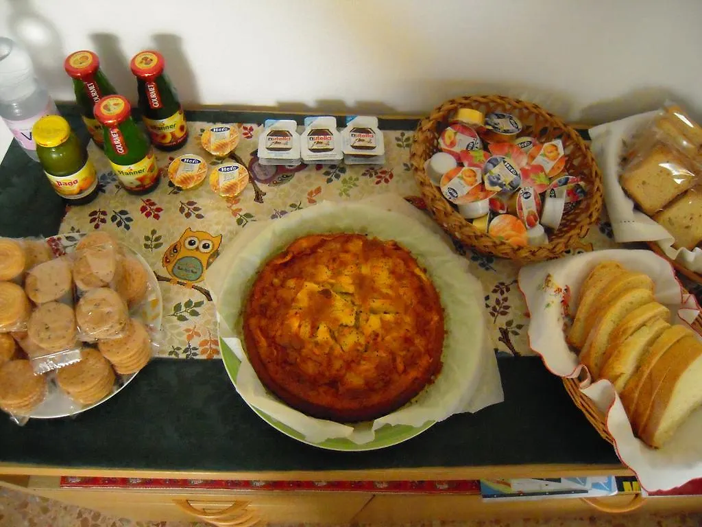 Bed & Breakfast Il Lori Di Alessandra Verona Italy