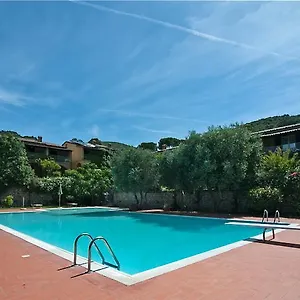 Nisportino Domus 2*, Nisporto Italia